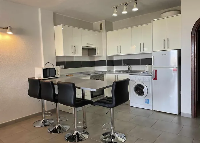 San Marino Cristianos Marcus Management * Los Cristianos