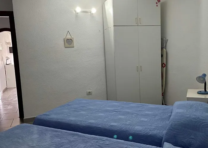 San Marino Cristianos Marcus Management * Los Cristianos (Tenerife)